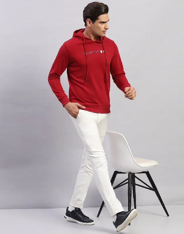 Men Red Solid Hooded Full Sleeve Sweatshirt