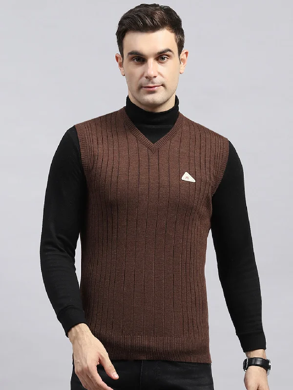 Men Brown Solid V Neck Sleeveless Sweater